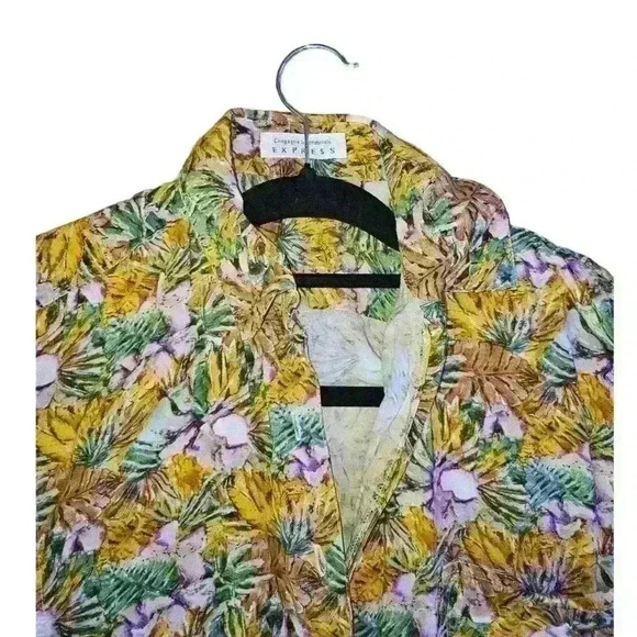 Express vintage floral button down - Picture 3 of 4